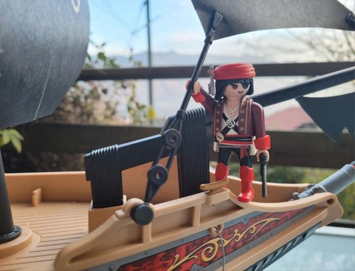 Superbe Playmobil Bateau pirates des ténèbres playmobil 6678 💀 +accessoires +perso - photo numéro 4