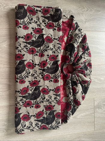 Portage sling ringsling de la marque Wildslings Le Temps des Cerises Chemin de terre