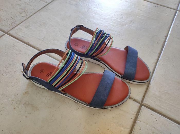Sandales, nu pieds, pointure 37 marque Azur très bon état - photo numéro 6