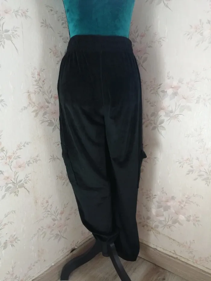 Pantalon de jogging noir style cargo en velours / sans marque / (L-XL) - photo numéro 7