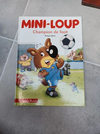 Livre Mini loup champion de foot