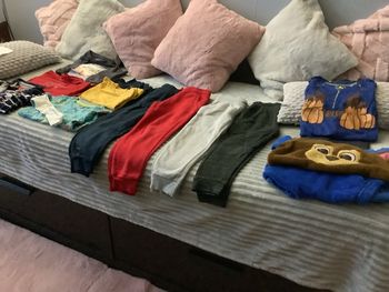 Lot de vêtements garçon, soit 12 articles