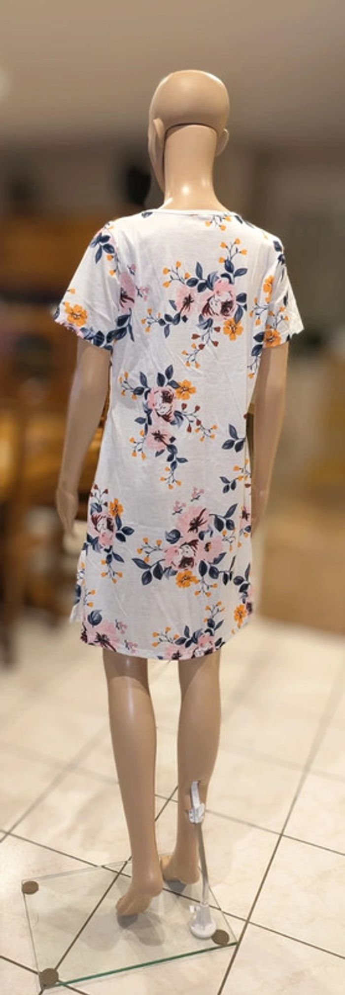 Robe mi longue manches courtes fleuri taille L - photo numéro 2