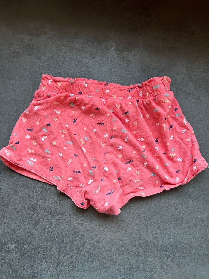 Short fille - photo numéro 2