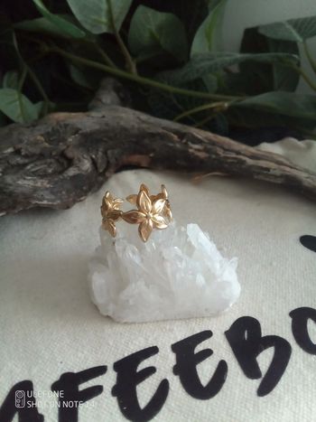 Bague fleurs de monoï dorées