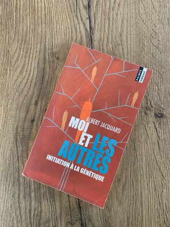 Livre « Moi et les autres » initiation à la génétique Albert Jacquard