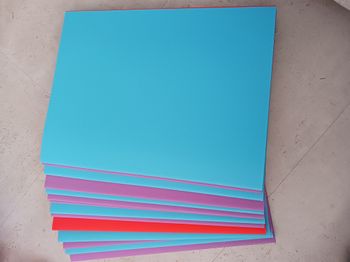 lot de 75 chemises cartonnées diverses couleurs