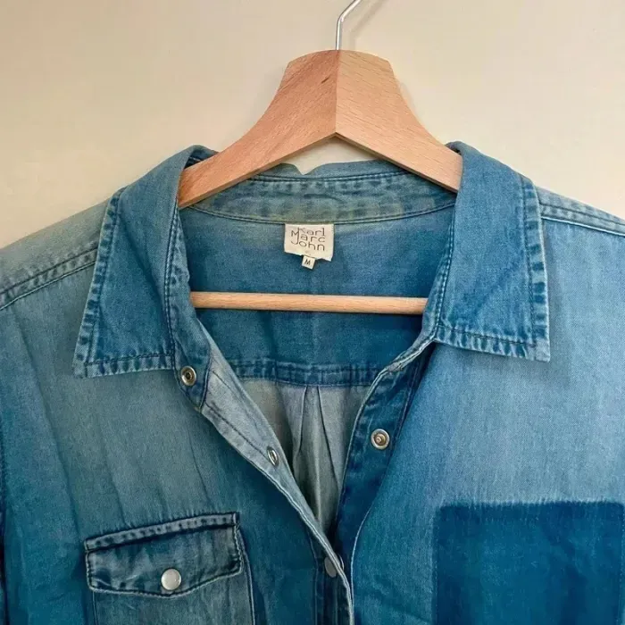 Chemise en jean femme Karl Marc John M bleu ciel délavé poches pression, surchemise casual vintage - photo numéro 3