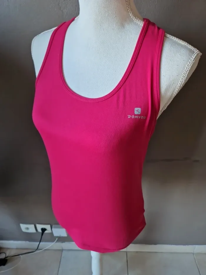 Débardeur Decathlon taille S - photo numéro 2