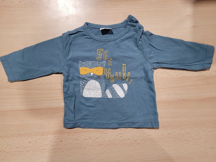 4 hauts t-shirts de 1 à 3 mois (printemps/été) - photo numéro 2