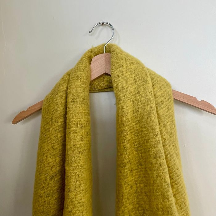 Écharpe moutarde texturée en maille bouclette Only Taille unique Chaude et douce V067 - photo numéro 5