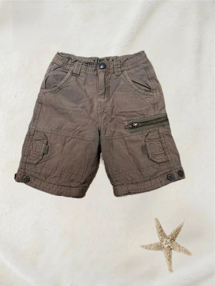 🌸Short bermuda enfant taille 5 ans🌸