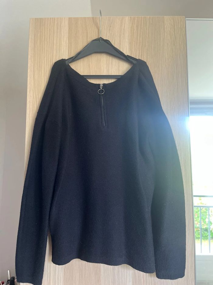 Pull noir - photo numéro 2