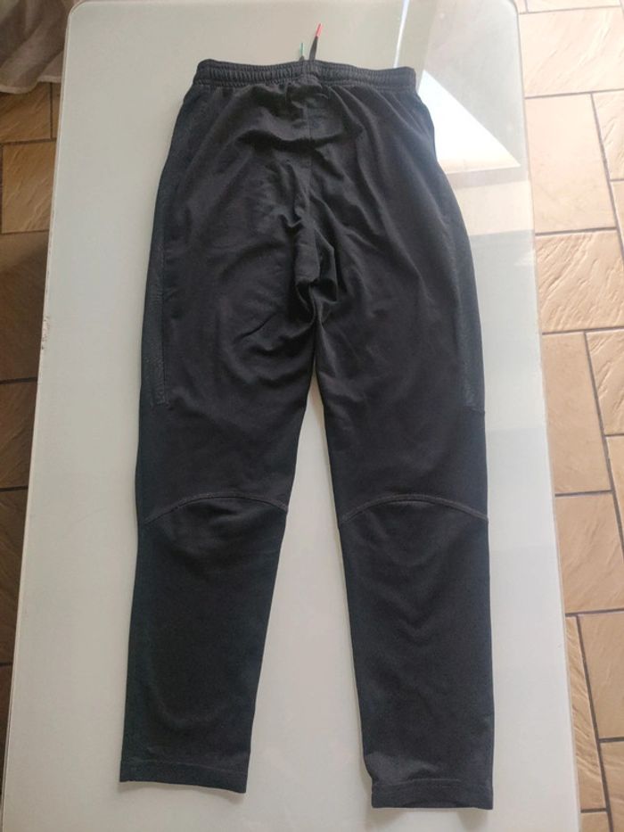 Pantalon survêtement Nike garçon 12-13 ans - photo numéro 2