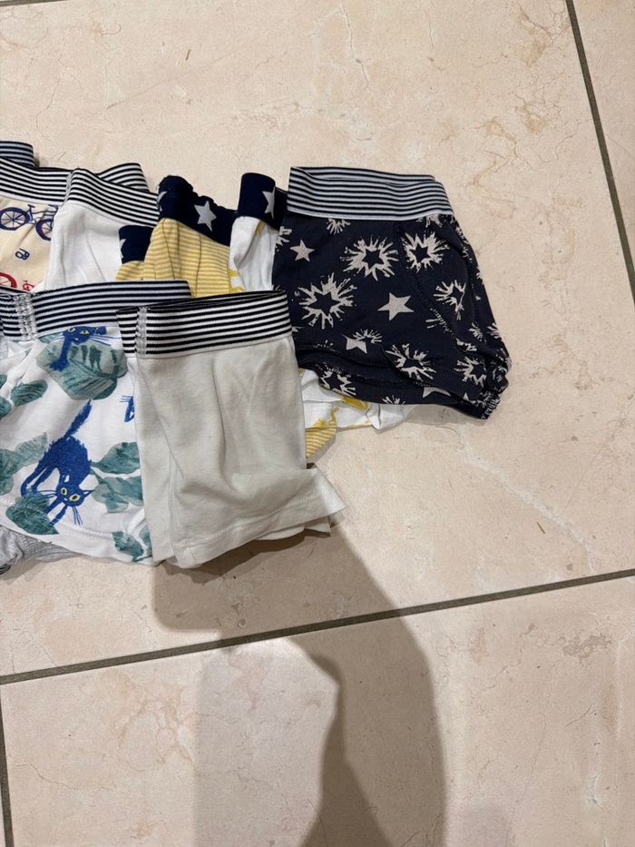 Lot de 16 caleçons petit bateau 8 ans - photo numéro 4