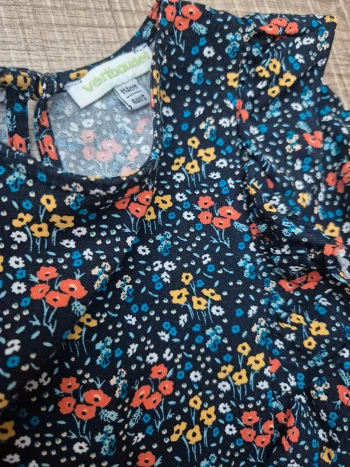 Robe Vertbaudet 6 ans comme neuve - photo numéro 2