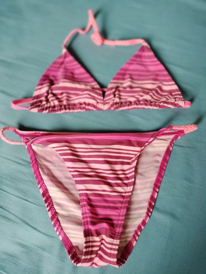 Maillot de bain 2 pièces taille 14ans
