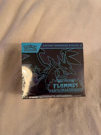 Pokemon etb me02 flammes fantasmagoriques avec trou coffret dresseur d’élite