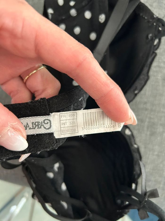Soutien gorge à pois - photo numéro 4
