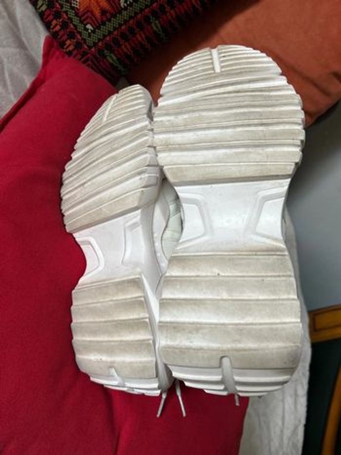 Baskets hommes , légère taille 42 comme neuf - photo numéro 4