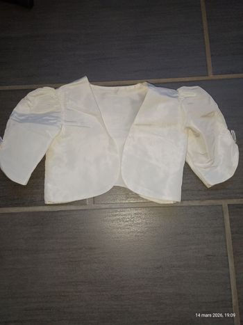 Boléro pour tenue de cérémonie t. 8 ans