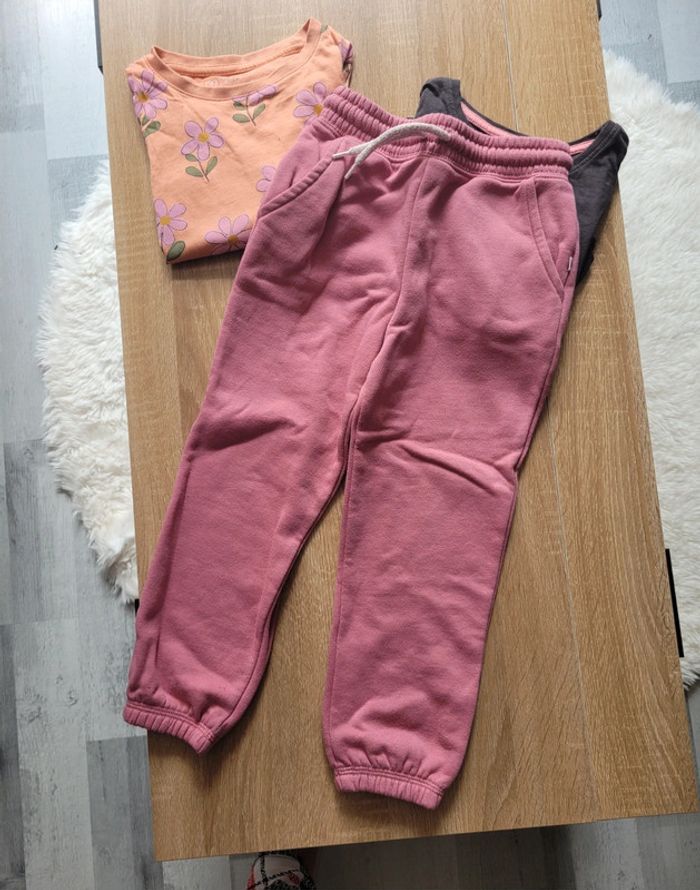 🌿🌸 Lot Primark taille 5 ans - photo numéro 2