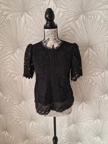 Joli haut chic dentelle taille 36 phi phi star