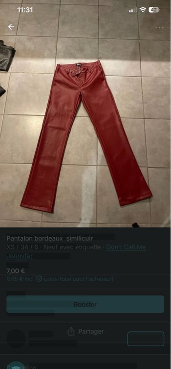 Pantalon rouge similicuir