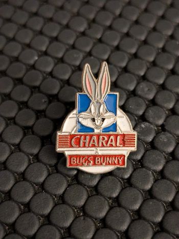 Pin's Charal Bugs Bunny