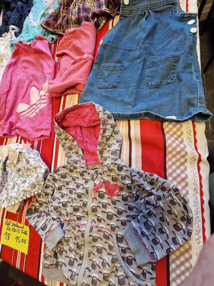 Lot vêtements 24mois fille N 18 - photo numéro 4