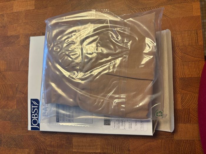 Collant maternité couleur beige neuf - photo numéro 4