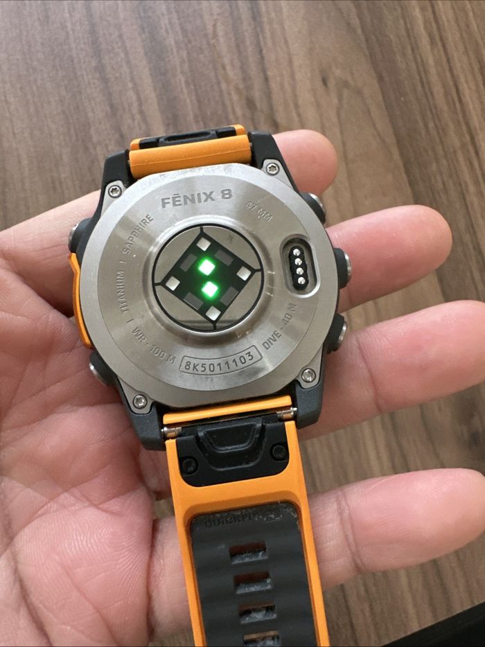 Garmin fenix 8 47 mm AMOLED Sapphire Titanium Smartwatch Spark Orange Graphite - photo numéro 5