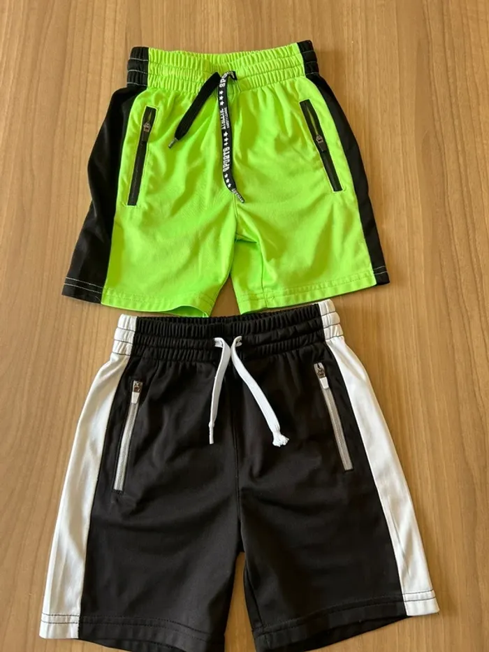 Lot de 2 shots de sport 5 ans