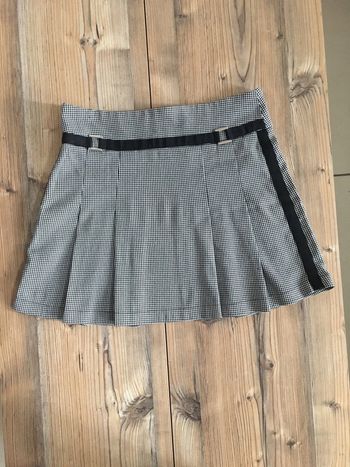 Jolie mini jupe plissée, pied de poule taille 38