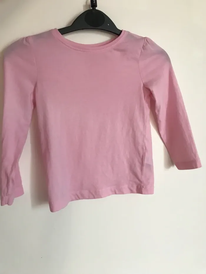 T shirt manches longues rose neuf 18-24 mois