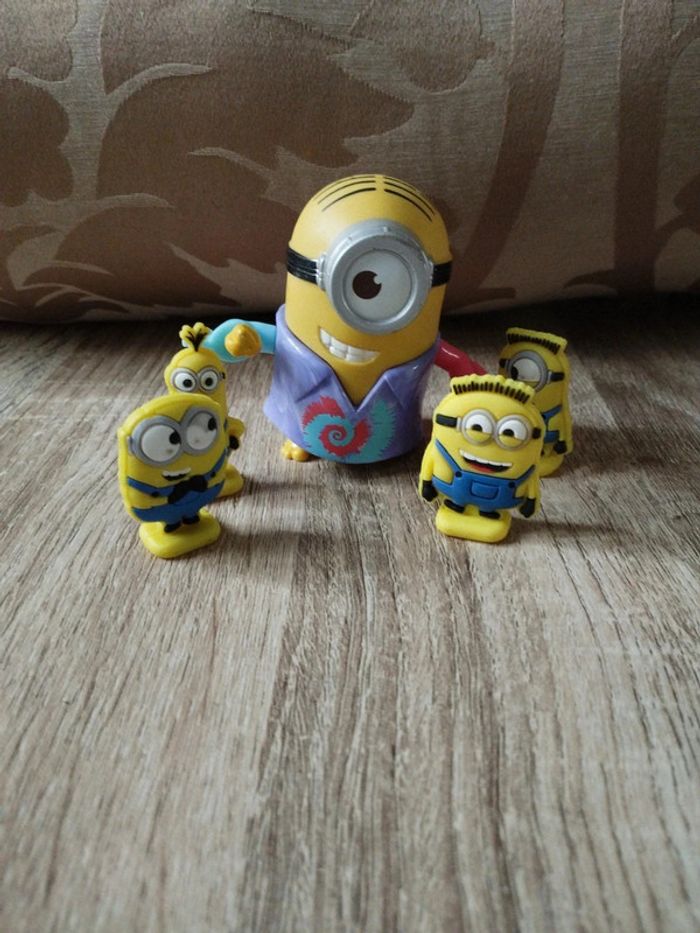 Lot de jouets/figurines Minions