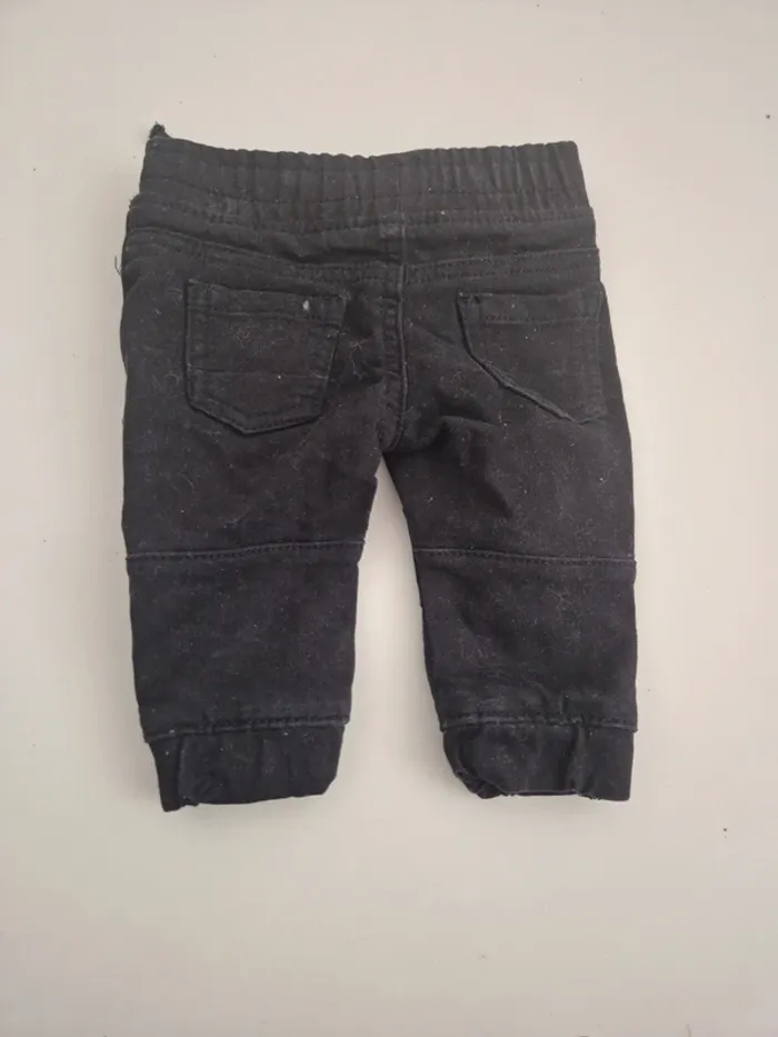 Pantalon 3 mois - photo numéro 3