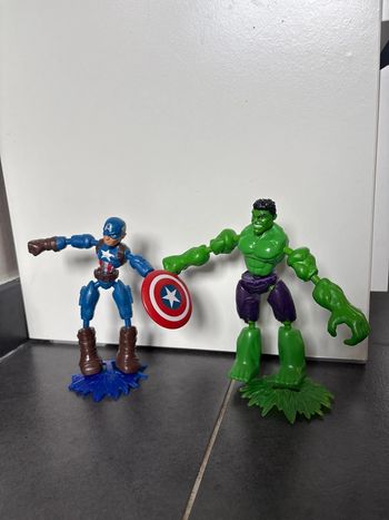 Lot 2 figurines Marvel