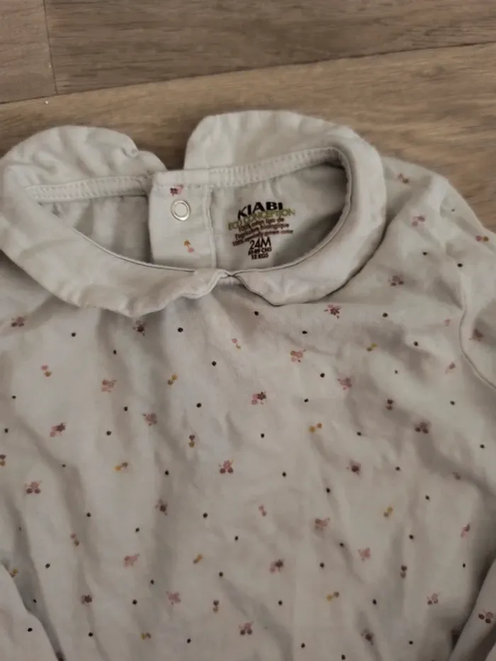 Tee shirts avec col taille 24 mois marque kiabi - photo numéro 2