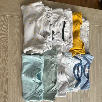 Lot de body  mixte 6 mois