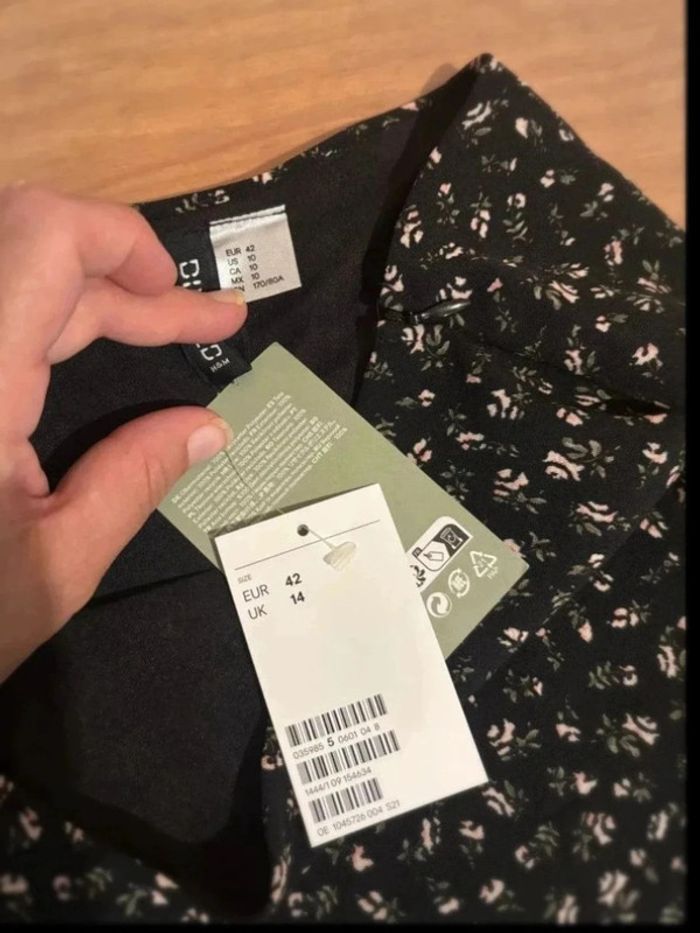 Jolie jupe droite taille haute taille 42 H&M neuve - photo numéro 4