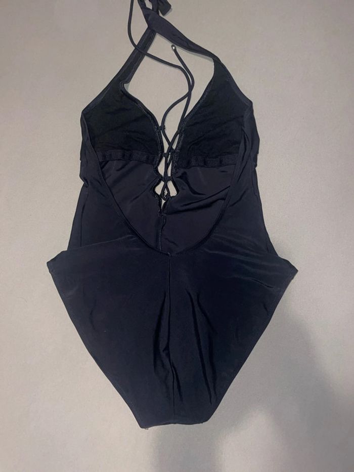 Une pièce noire - photo numéro 4