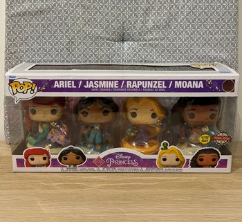 Coffret 4 Pop Princesses Disney "Glows In The Dark"