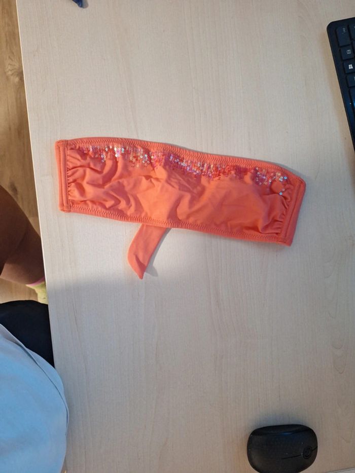 Haut de maillot de bain sans bretelles