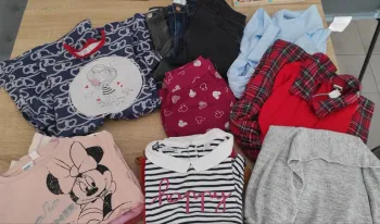 Lot vêtements fille 7/8 ans