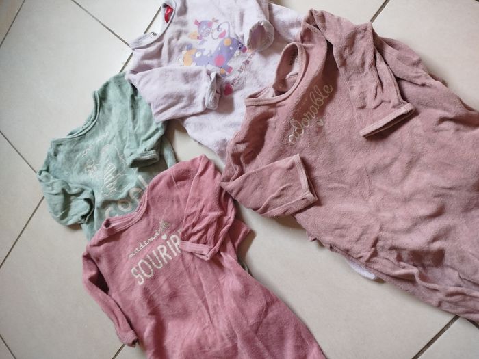 Lot de 4 pyjamas velours fille 9 mois - photo numéro 3