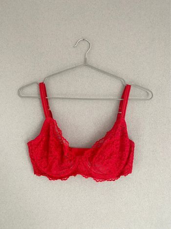 Soutiens gorge dentelle rouge 85C