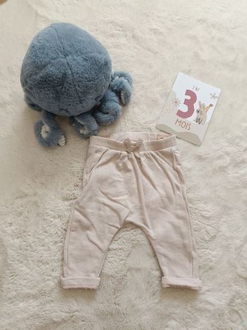 Pantalon tape a l'oeil 3 mois