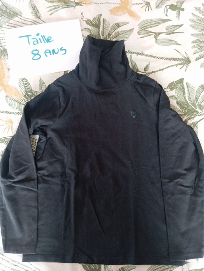 Pull col roulé taille 8ans