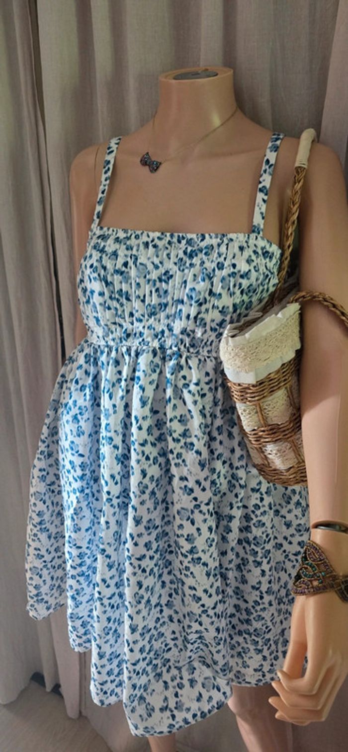 Robe d'été Claudie Pierlot Paris à fleurs bleues taille 38 - photo numéro 9